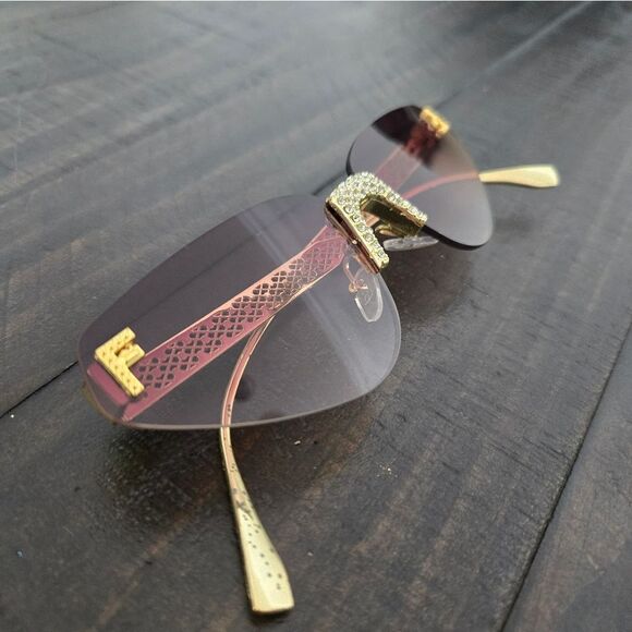 sunglasses beautiful NWT main image 5
